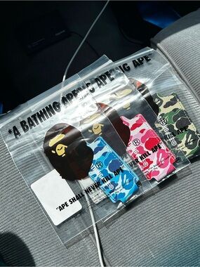 A Bathing Ape Camouflage Lighter Sleeves